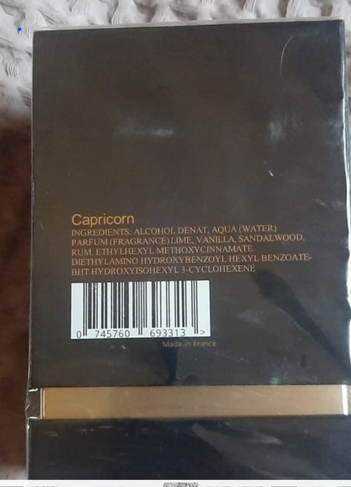 Женские       духи.