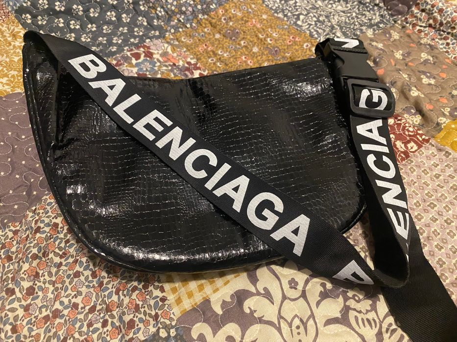 чанта  Balenciaga