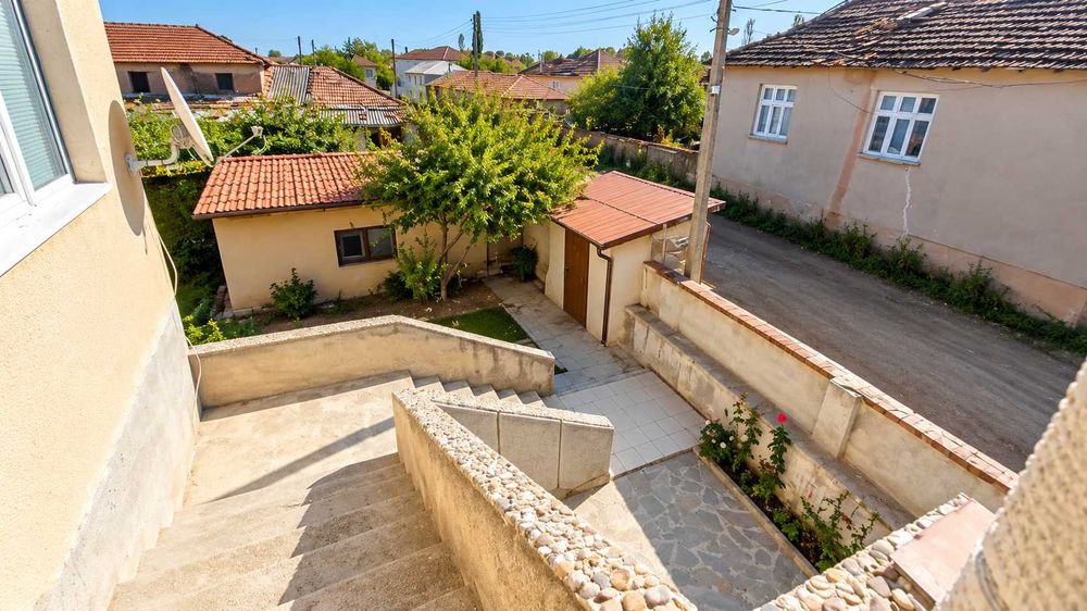 Продава се Къща в с. Лозен, Област Хасково - 180 кв.м за 361 €/кв.м - Снимка #3