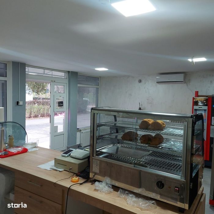 Inchriez spatiu comercial