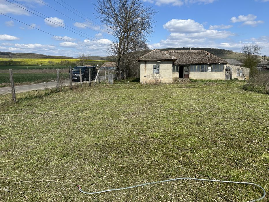 Casă bătrânească + teren 2900 mp în Slava Rusă, Tulcea