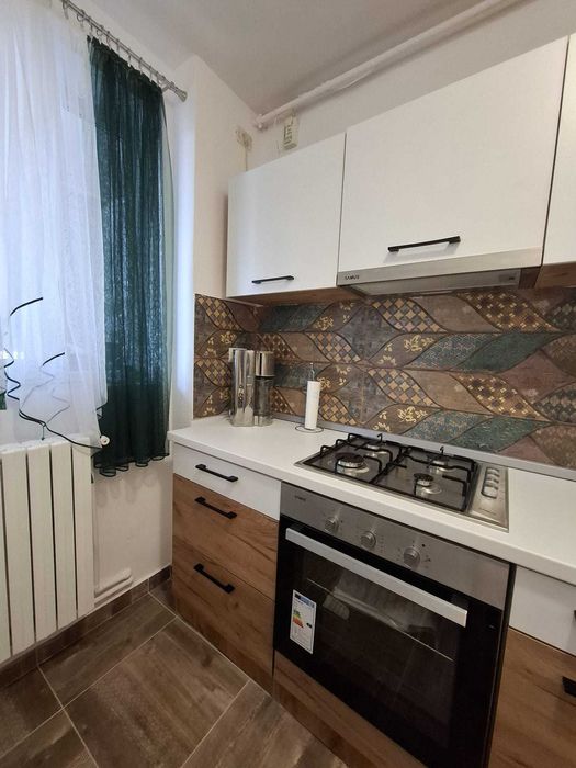 Inchiriez apartament 2 camere in zona Tomis Nord