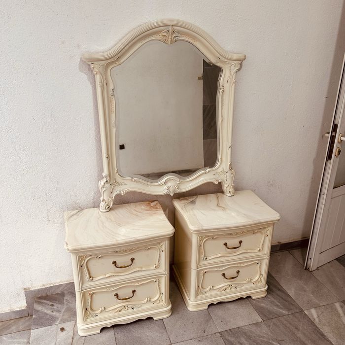 Италианско класическо огледало + 2 нощни шкафчета