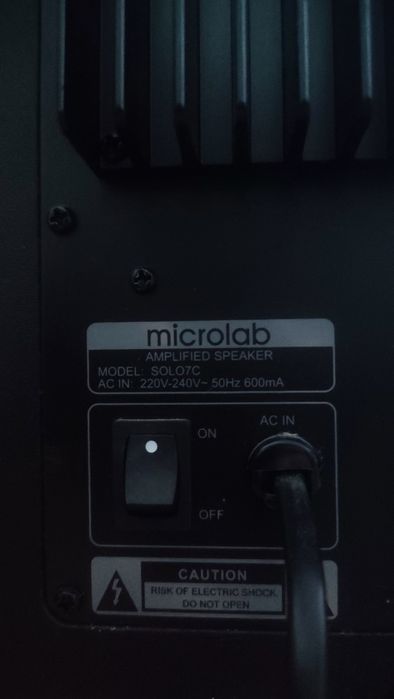 Продам колонки Microlab SOLO7C