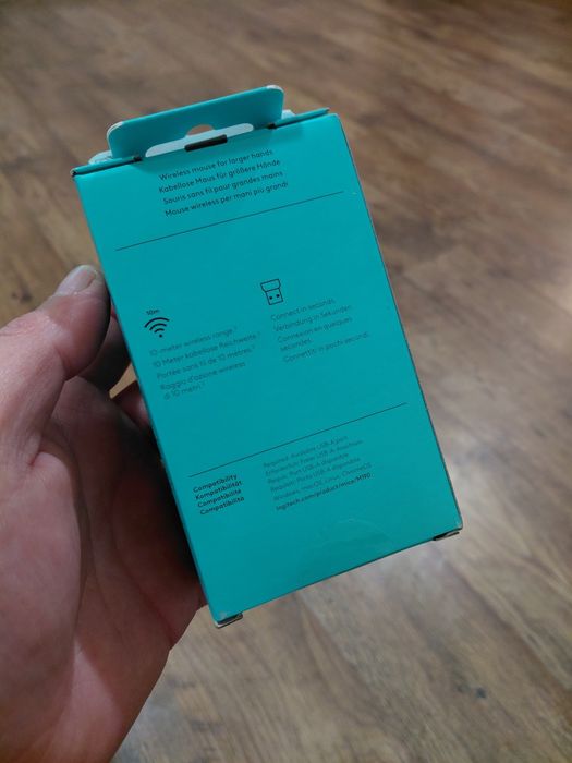 Logitech M190 Безжична мишка – Нова