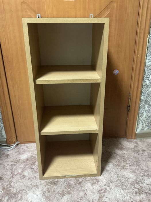 Полка для книг навесная