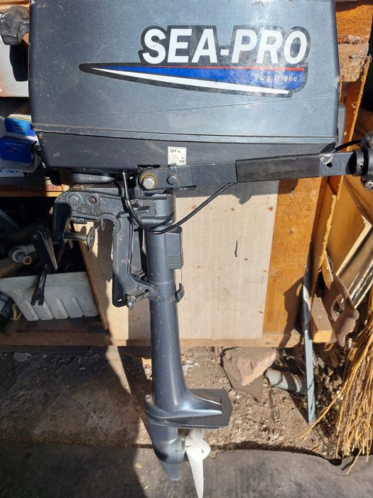 Продам мотор лодочный. Не дорого.