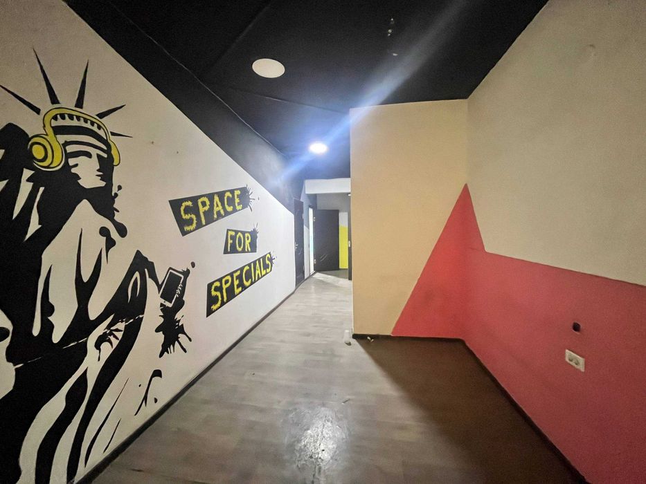 2 этаж помещение вдоль дороги! Улица Сагбан Мкад 350 м2!