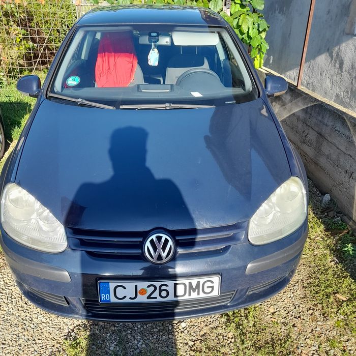 Vind  Golf 5 an 2004 1.9 TDI stare buna