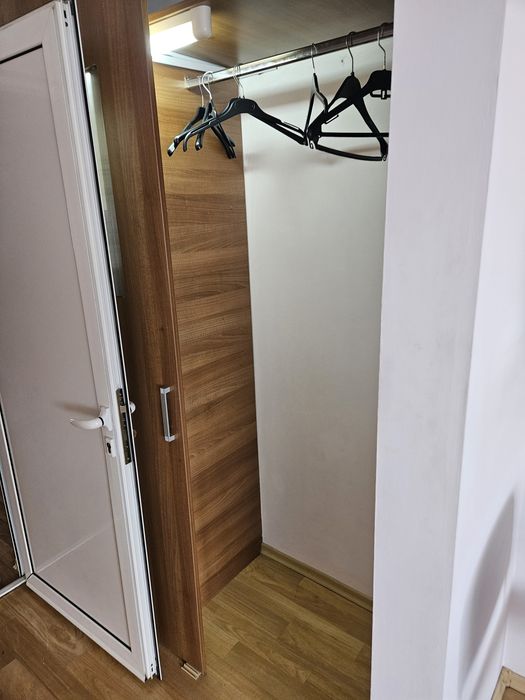 Închiriez camere pentru muncitori.Grupuri mari