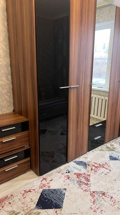 Срочно продам гарнитур