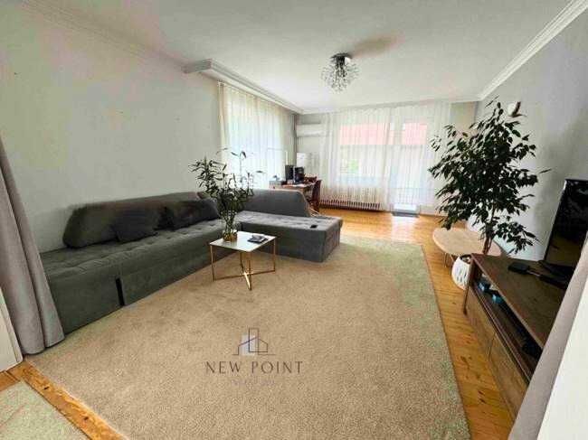 Дава се под наем Двустаен апартамент в София, Драгалевци - 130 кв.м за 698.19 € - Снимка #1