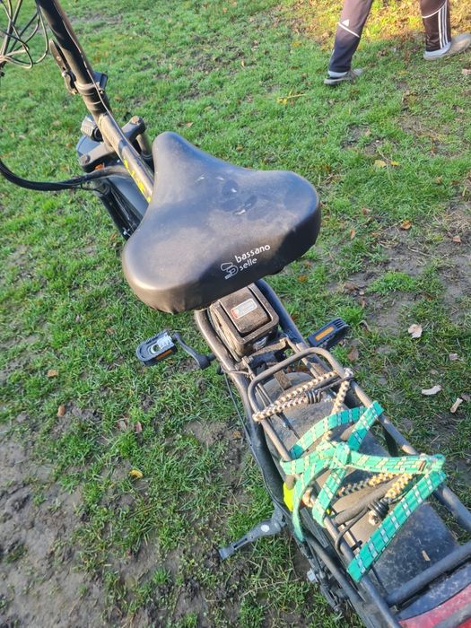 Bicicletă  electrică 250w 48v model VOLTA.la schimb cu remorca 750kg