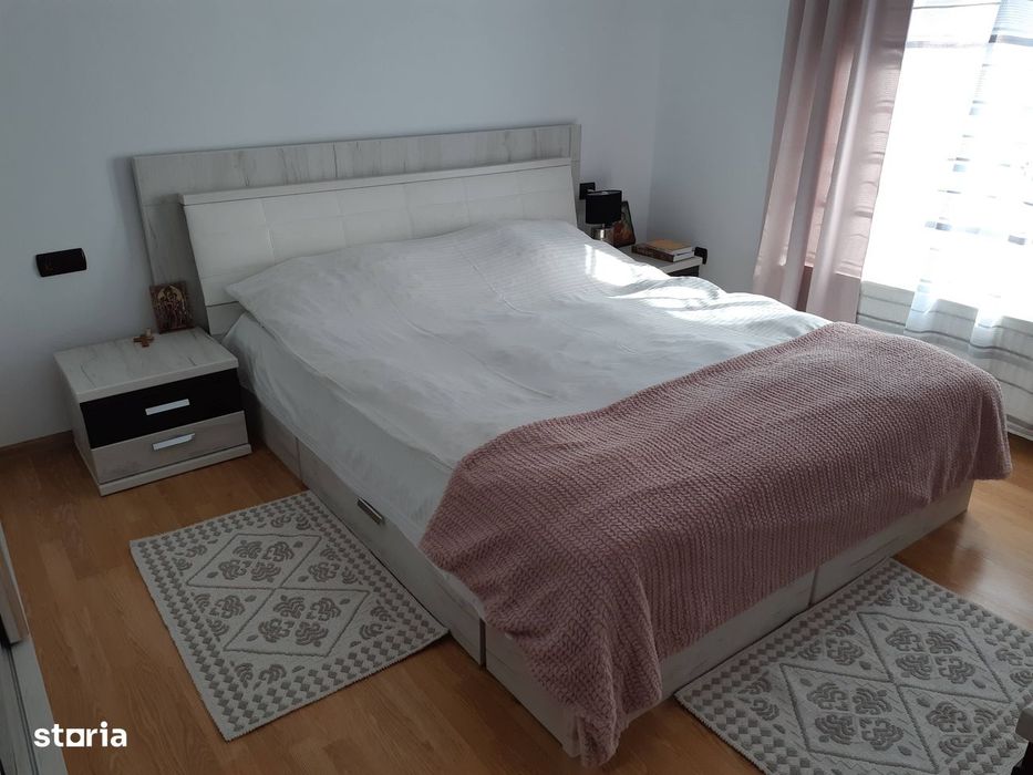 Casă de vânzare + Spațiu Comercial | 220 mp utili | curte 555 mp |