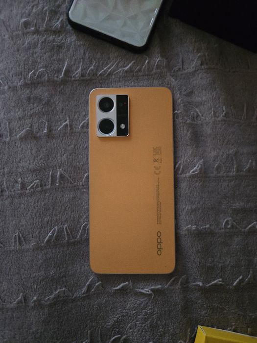 Продам телефон OPPO Reno7