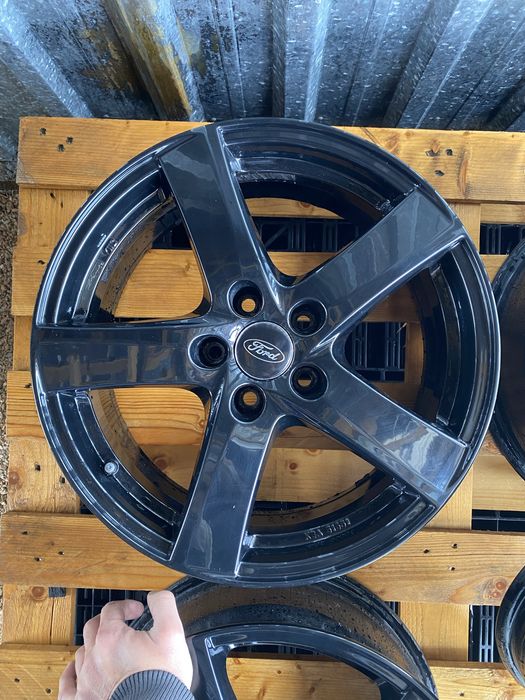 17 цола 5 х 108 мм Форд , Волво , Ford , Volvo