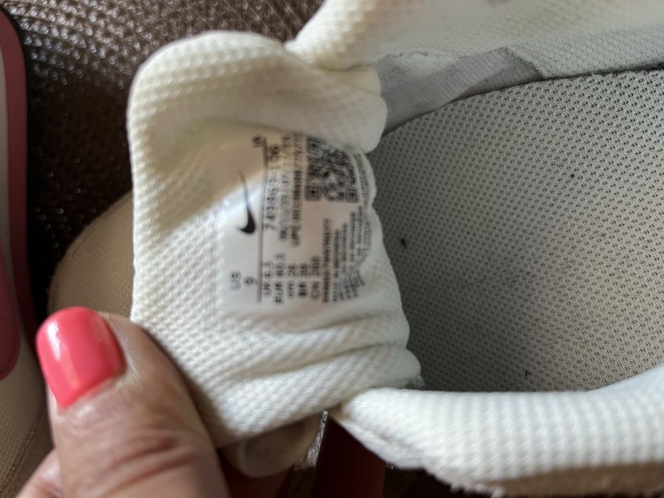 Нови маратонки Nike два модела