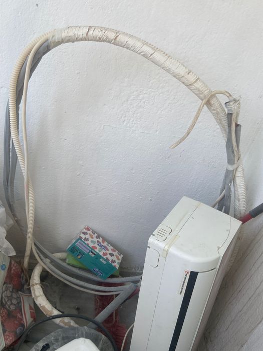 Aer condiționat Heinner(unitate int + exterioară) perfect functional