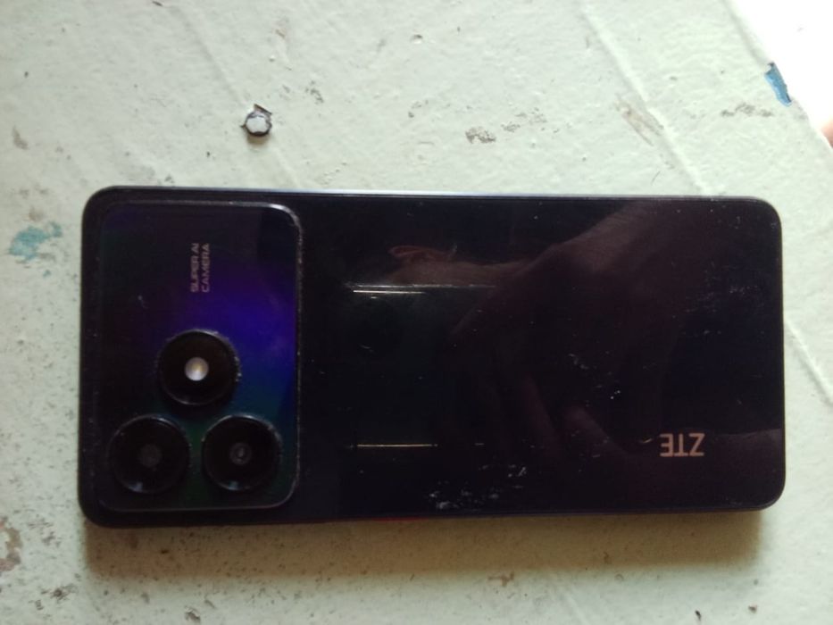 ZTE Z2472ZTE Blade A36