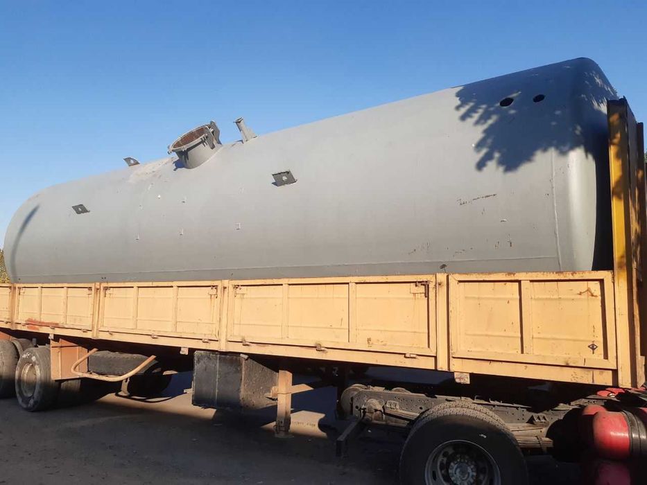 Продаётся цистерна вагонная 65 тонн для дизельного топлива.