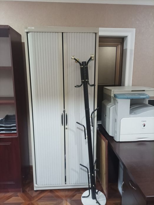 Офисная мебель, большой ассортимент