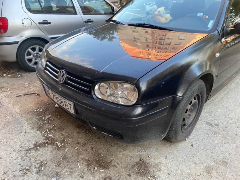 Volkswagen Golf 4 / 1.4 / 75 кс / черен / 2003