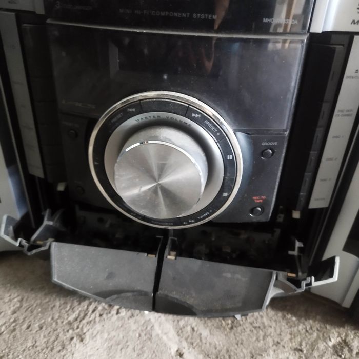 Музыкальный центр