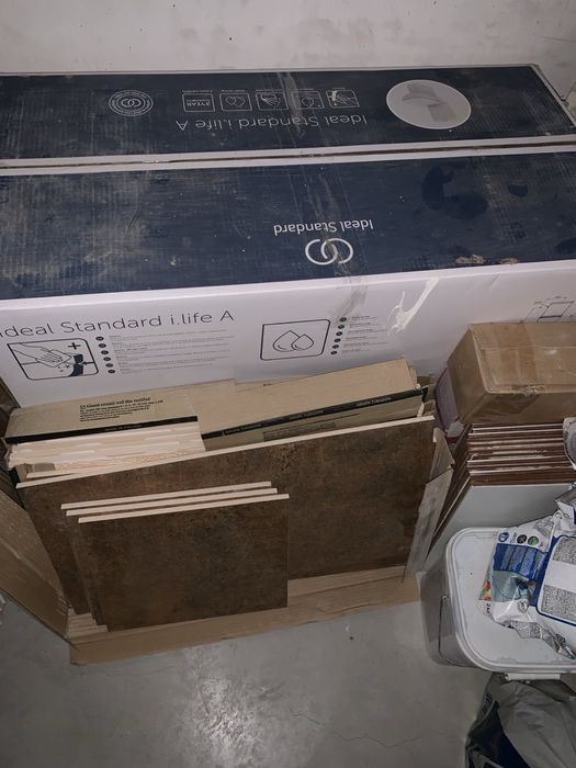 Моноблок Roca със тънка седалка