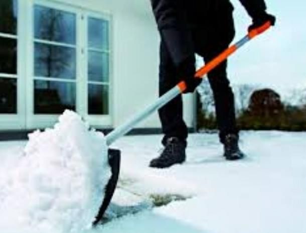 Чистка и уборка снега