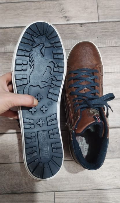 Ghete Mustang Nr 45 , 46