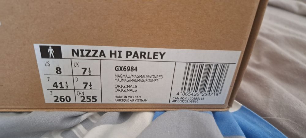 Чисто нови обувки Adidas Nizza Hi Parley