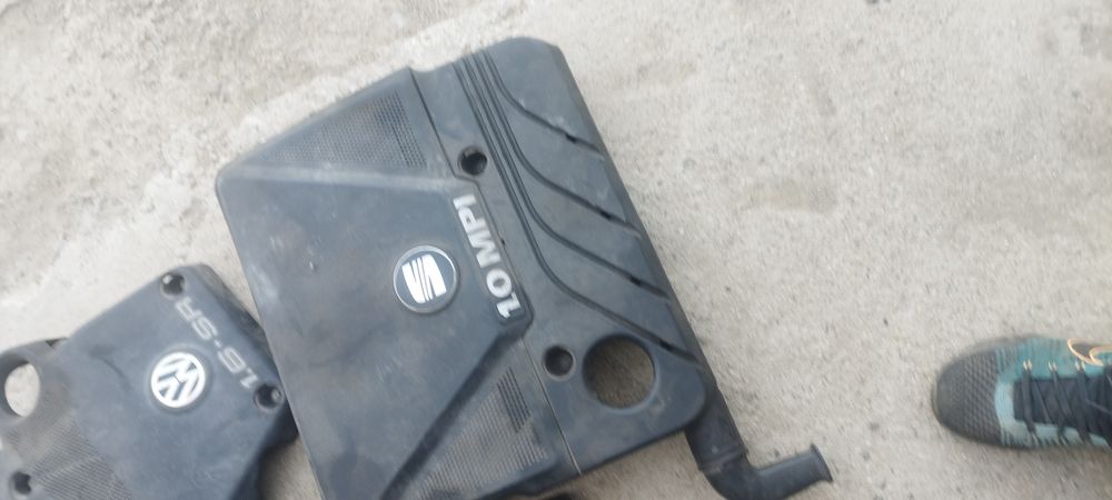 Кори над двигателя за автомобили