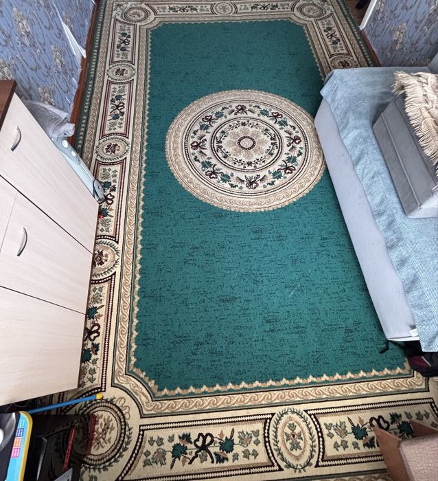 Продам б/у  ковер 3х5