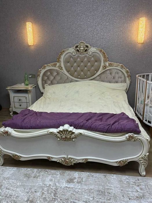 Спальный гарнитур Малайзия