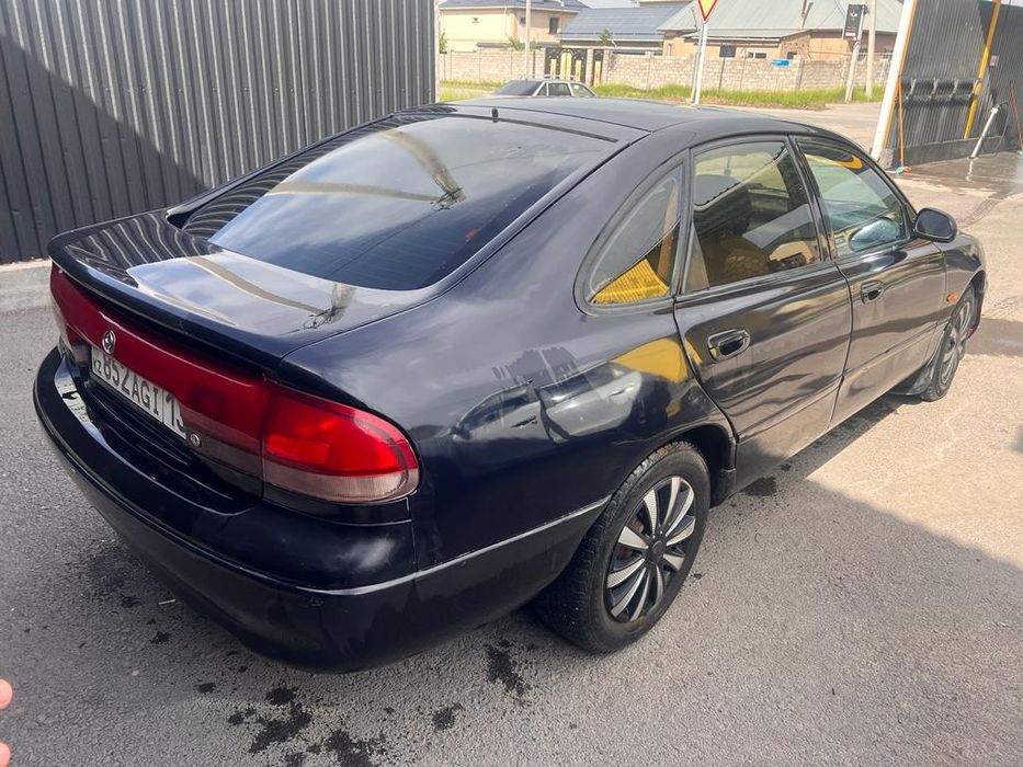 Мазда 626  хеджибек