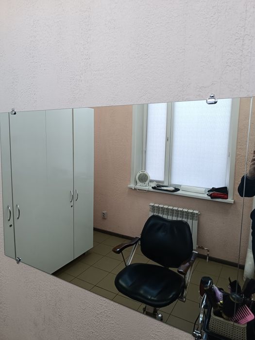 Зеркало для парикмахерской. Зеркала.