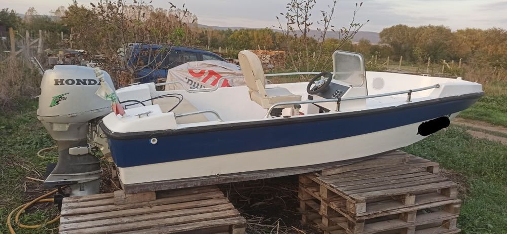 Лодка Rio 450 Cros