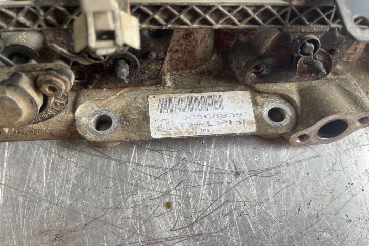 Galerie admisie cu clapete 95508836 Opel Astra H