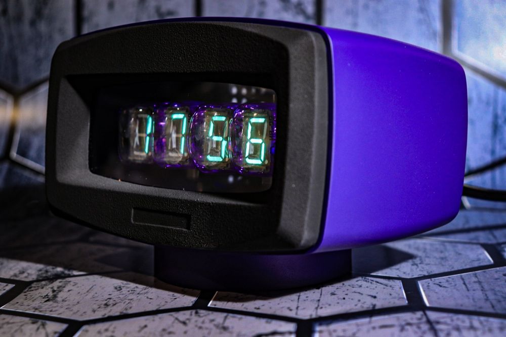 Nixie clock часы на лампах ИВ-22 ретро СССР