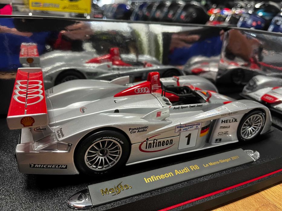 Нова метална колекционерска количка модел AUDI R8 Le Mans ' 2001  1:18