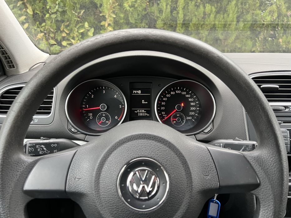 VOLKSWAGEN Golf 2010 — imagine 2