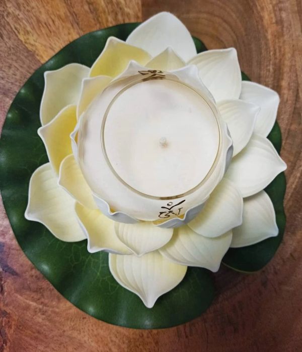 Lumânare parfumată Lotus