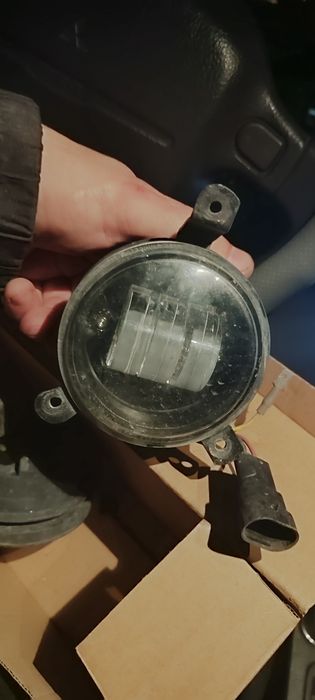 противотуманки 2 цвета