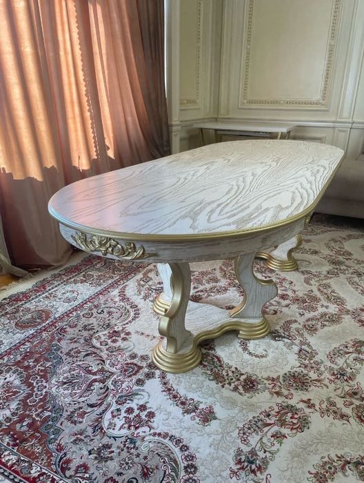 Продам стол в хорошем состоянии