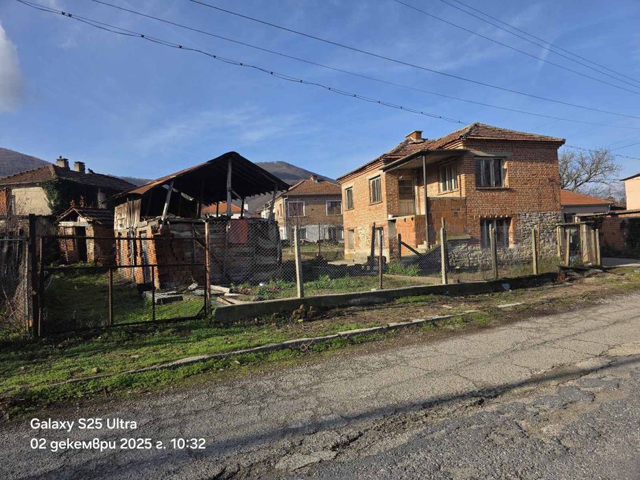 Продава се Къща в с. Бяла, Област Сливен - 140 кв.м за 200 €/кв.м - Снимка #4