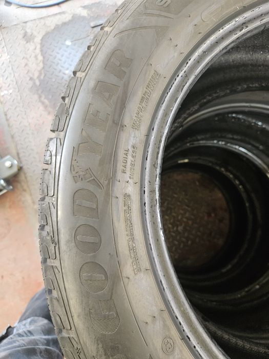 Гуми 255/55/18 Зимни