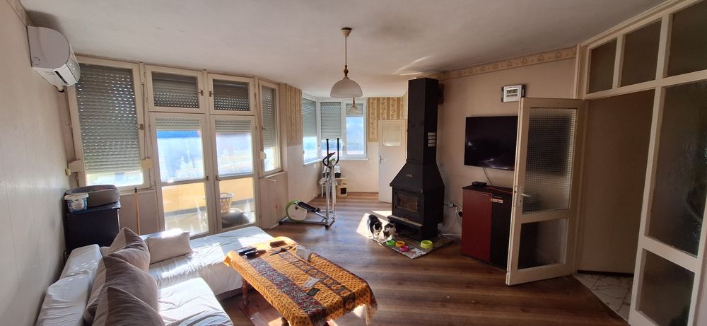 Продава се Тристаен апартамент в Крумовград - 103 кв.м за 694 €/кв.м - Снимка #1