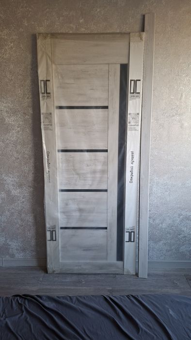 Продам дверь 2000/80 цвет альпийская ель