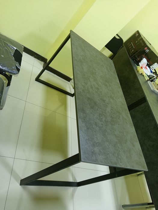 Parta loft va stullar sotiladi, hamyonbop