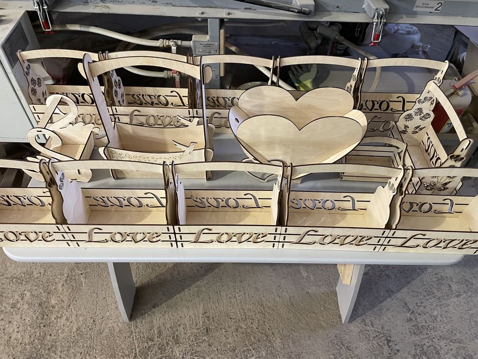 Лазерная резка гравировка